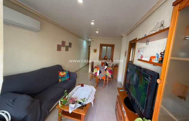 Resale - Apartment / flat - Torrevieja - Estacion Autobuses