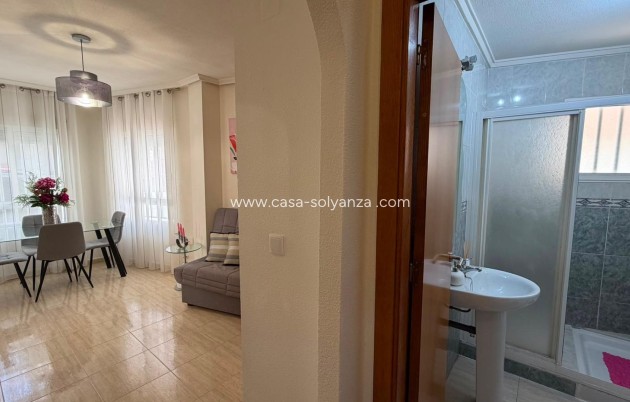 Herverkoop - Appartement / flat - Torrevieja - Estacion Autobuses