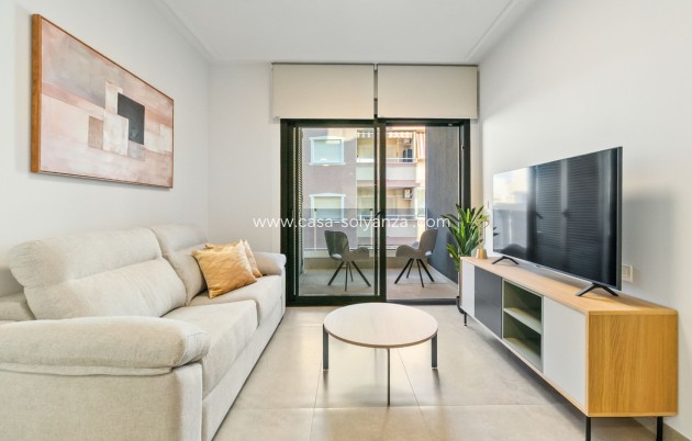 Resale - Apartment / flat - Torrevieja - Torrevieja Centro