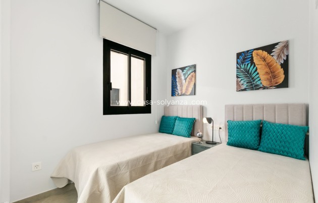 Resale - Apartment / flat - Torrevieja - Torrevieja Centro