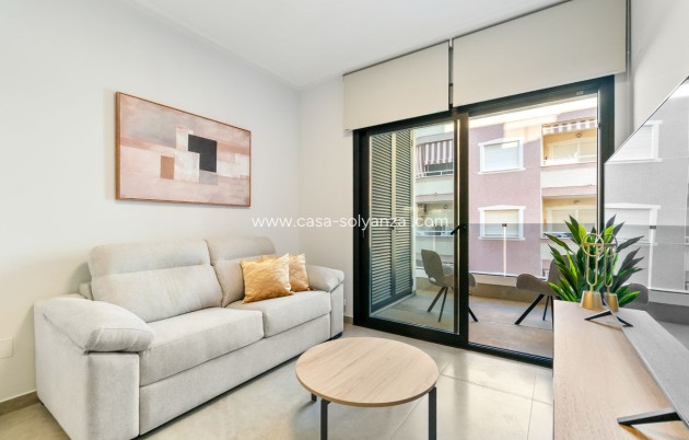 Resale - Apartment / flat - Torrevieja - Torrevieja Centro