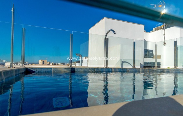 Resale - Apartment / flat - Torrevieja - Torrevieja Centro