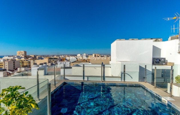 Resale - Apartment / flat - Torrevieja - Torrevieja Centro