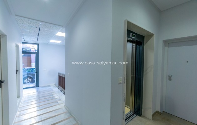 Resale - Apartment / flat - Torrevieja - Torrevieja Centro