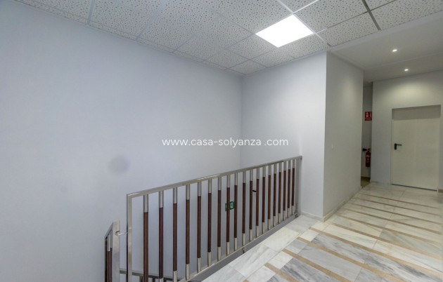 Resale - Apartment / flat - Torrevieja - Torrevieja Centro