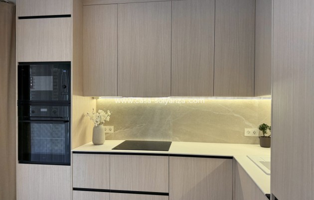 Herverkoop - Appartement / flat - Torrevieja - Torrevieja Centro