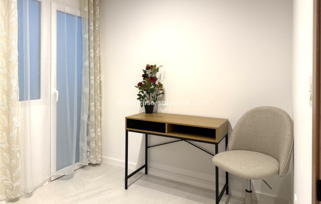 Herverkoop - Appartement / flat - Torrevieja - Torrevieja Centro