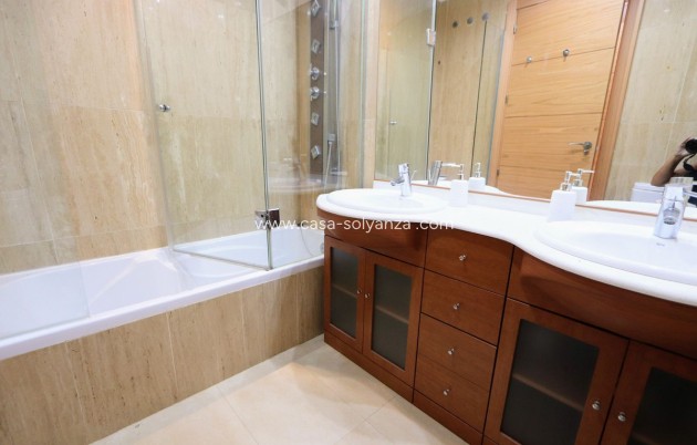 Resale - Apartment / flat - Los Alcázares - Los Alcazares Centro