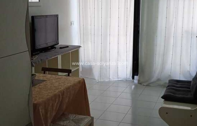 Resale - Apartment / flat - Torrevieja - Habaneras