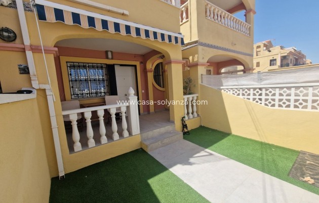 Resale - Townhouse - Torrevieja - Torrevieja Centro