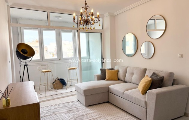 Resale - Apartment / flat - Torrevieja - Torrevieja Centro
