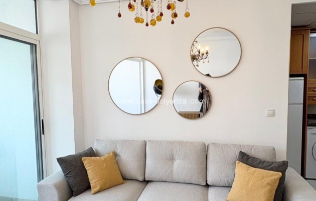 Resale - Apartment / flat - Torrevieja - Torrevieja Centro