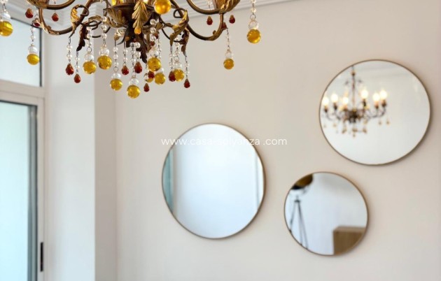 Resale - Apartment / flat - Torrevieja - Torrevieja Centro