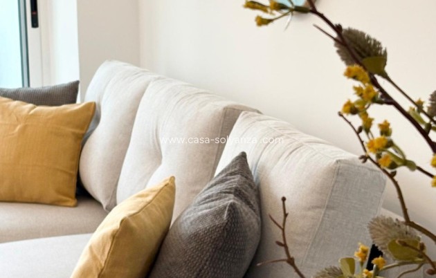 Resale - Apartment / flat - Torrevieja - Torrevieja Centro