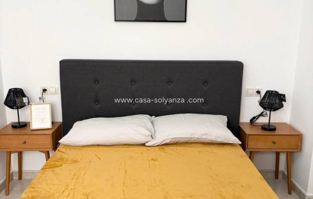 Resale - Apartment / flat - Torrevieja - Torrevieja Centro