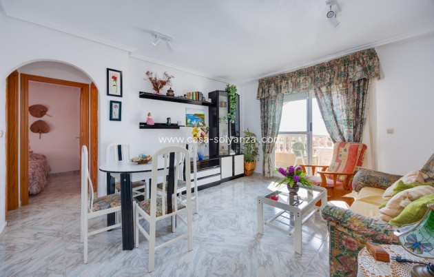 Resale - Apartment / flat - Torrevieja - Torrevieja Centro