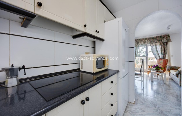Resale - Apartment / flat - Torrevieja - Torrevieja Centro