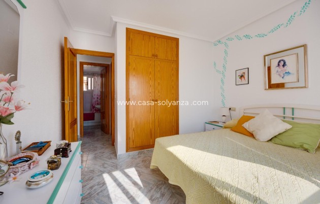 Resale - Apartment / flat - Torrevieja - Torrevieja Centro