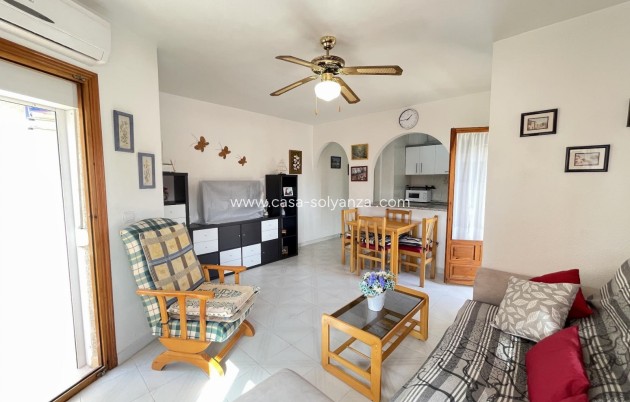 Alquiler a largo plazo - Apartamento / piso - Torrevieja - Playa De Los Naufragos