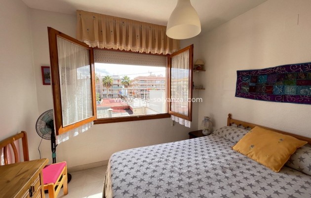 Alquiler a largo plazo - Apartamento / piso - Torrevieja - Playa De Los Naufragos