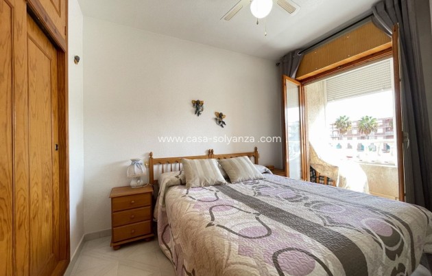 Alquiler a largo plazo - Apartamento / piso - Torrevieja - Playa De Los Naufragos