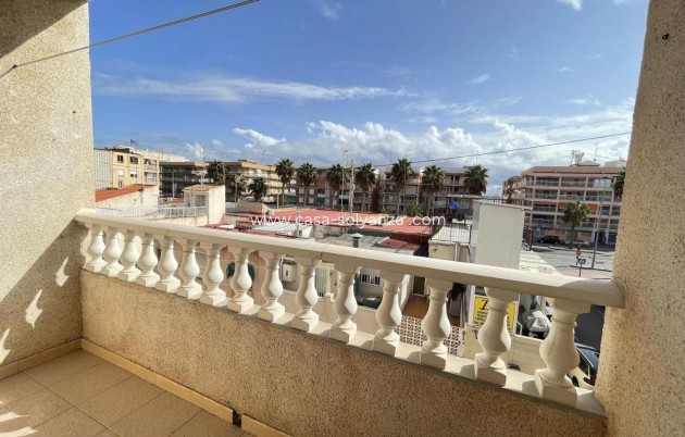 Alquiler a largo plazo - Apartamento / piso - Torrevieja - Playa De Los Naufragos