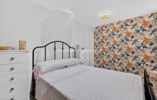 Resale - Apartment / flat - Torrevieja - Playa del Cura