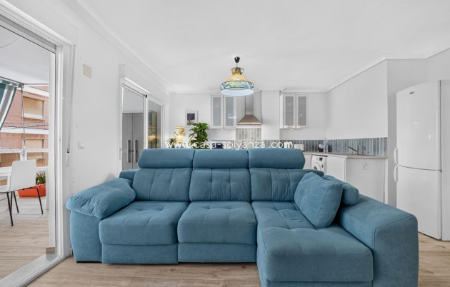 Resale - Apartment / flat - Torrevieja - Playa del Cura