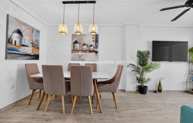 Resale - Apartment / flat - Torrevieja - Playa del Cura