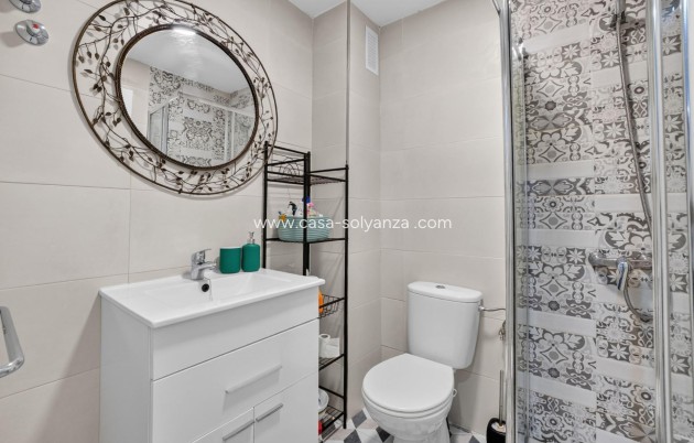 Resale - Apartment / flat - Torrevieja - Playa del Cura