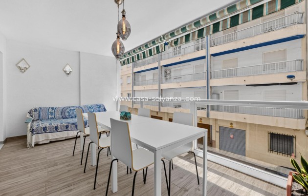 Resale - Apartment / flat - Torrevieja - Playa del Cura