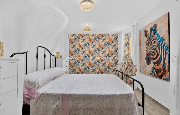 Resale - Apartment / flat - Torrevieja - Playa del Cura