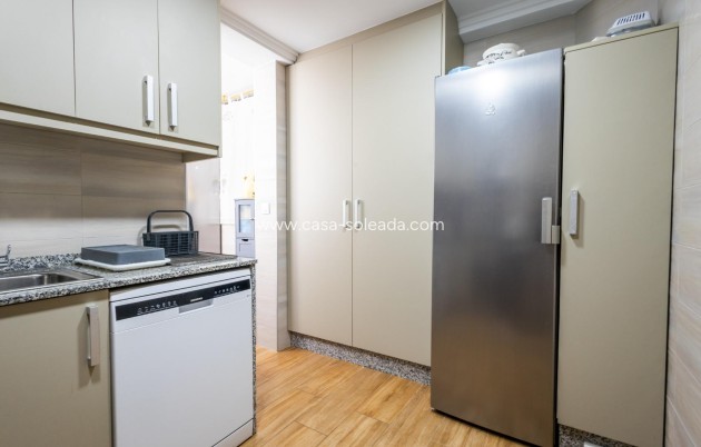 Revente - Appartement - Torrevieja - Acequion