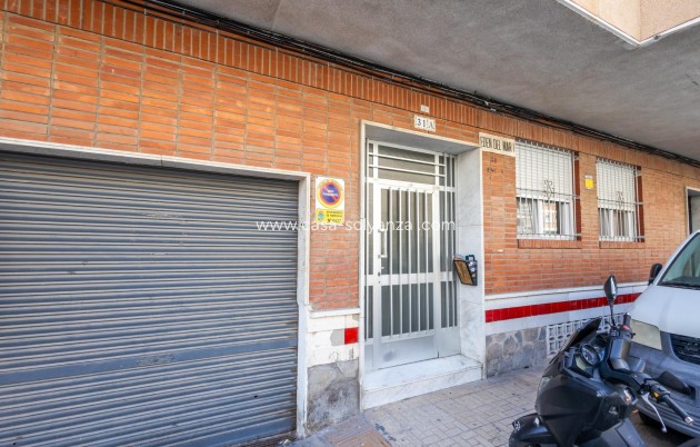 Resale - Apartment / flat - Torrevieja - Acequion