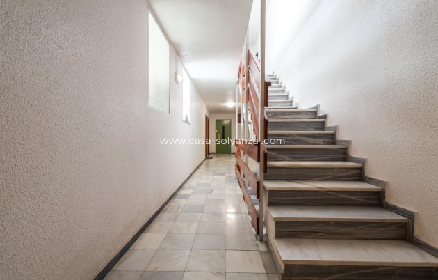 Resale - Apartment / flat - Torrevieja - Acequion
