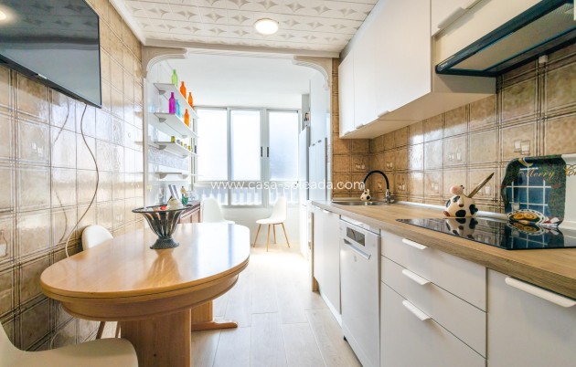 Resale - Apartment / flat - Torrevieja - Acequion