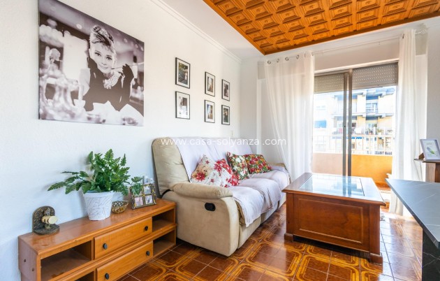 Resale - Apartment / flat - Torrevieja - Acequion
