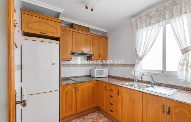Resale - Apartment / flat - Torrevieja - La Mata