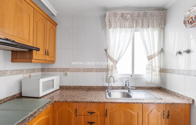 Resale - Apartment / flat - Torrevieja - La Mata
