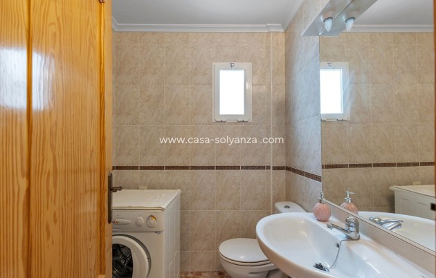 Resale - Apartment / flat - Torrevieja - La Mata