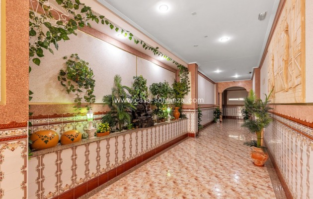 Resale - Apartment / flat - Torrevieja - La Mata