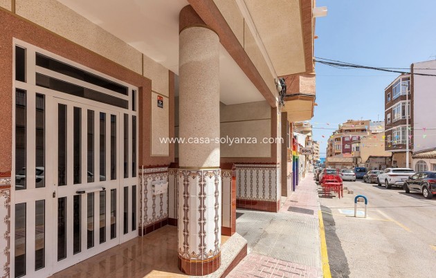 Resale - Apartment / flat - Torrevieja - La Mata