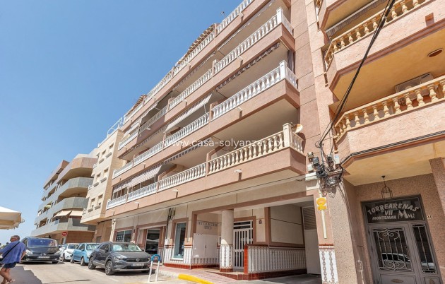 Resale - Apartment / flat - Torrevieja - La Mata
