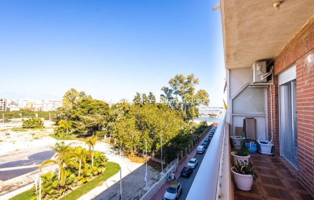 Resale - Apartment / flat - Torrevieja - Acequion