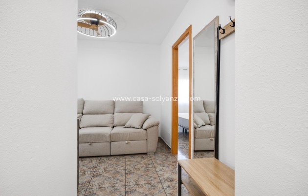 Resale - Apartment / flat - Torrevieja - Playa De Los Naufragos