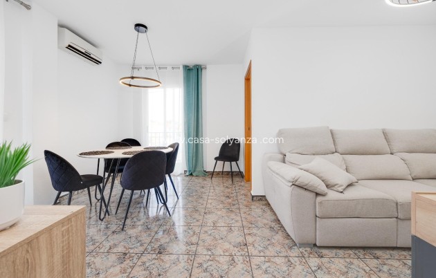 Resale - Apartment / flat - Torrevieja - Playa De Los Naufragos