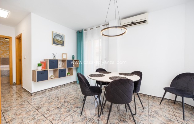 Resale - Apartment / flat - Torrevieja - Playa De Los Naufragos