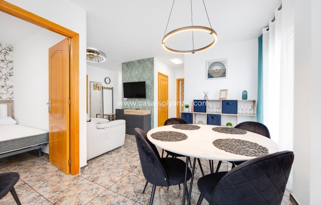 Resale - Apartment / flat - Torrevieja - Playa De Los Naufragos