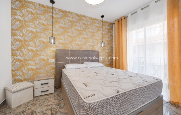 Resale - Apartment / flat - Torrevieja - Playa De Los Naufragos