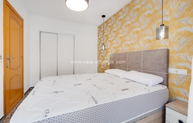 Resale - Apartment / flat - Torrevieja - Playa De Los Naufragos